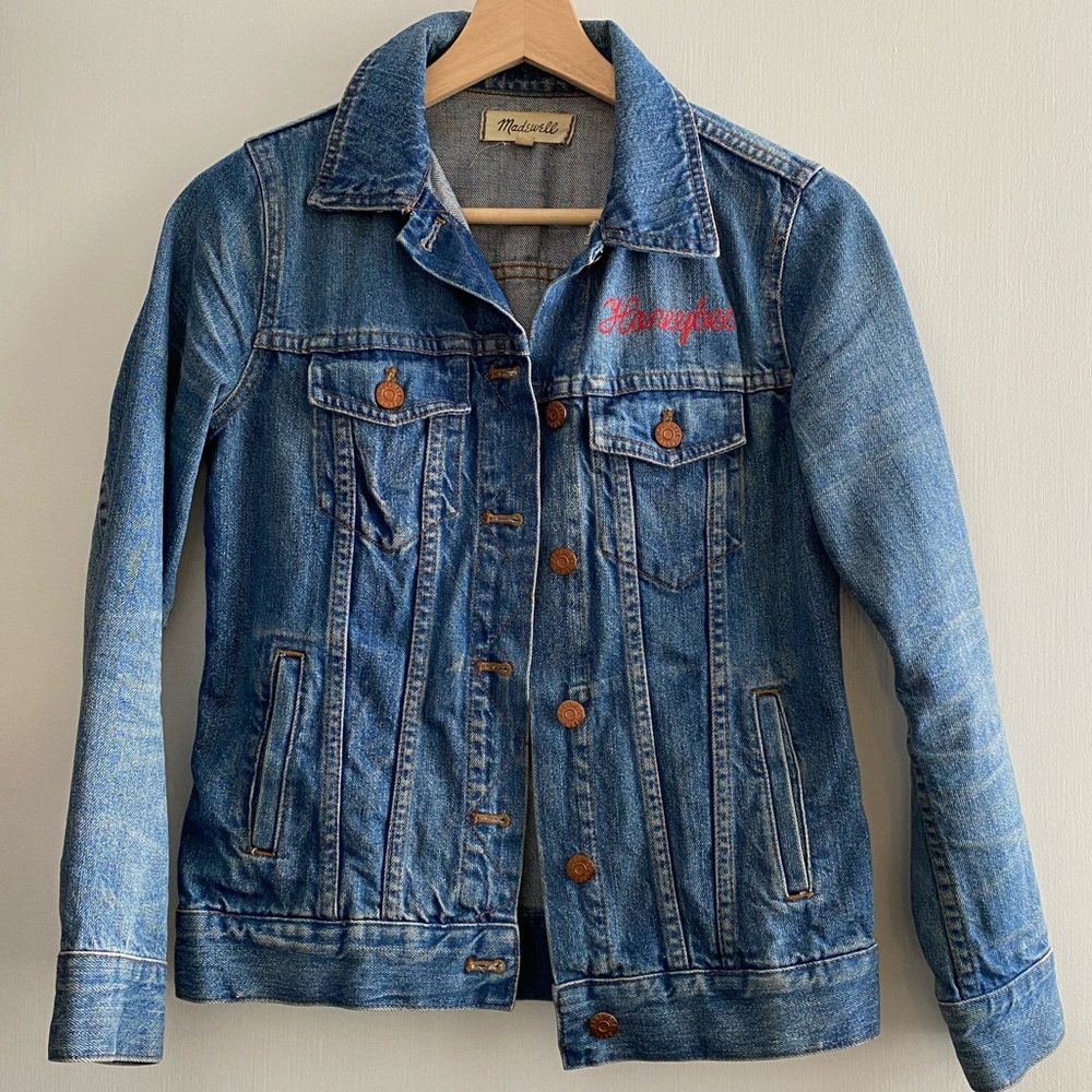 Monogrammed Madewell jean jacket 💙